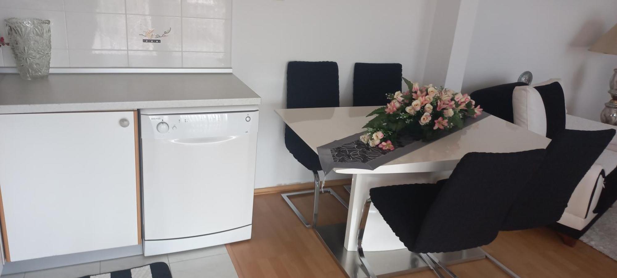 Holiday Home Peaceful Retreat Visoko Luaran gambar
